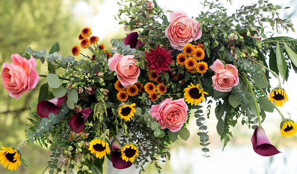 Guide to pick your perfect seasonal wedding flowers